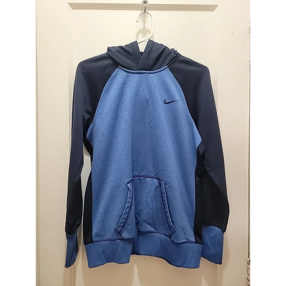 Nike  Therma Fit Womens L Blue Navy Hooded Pullover.  Great shape!